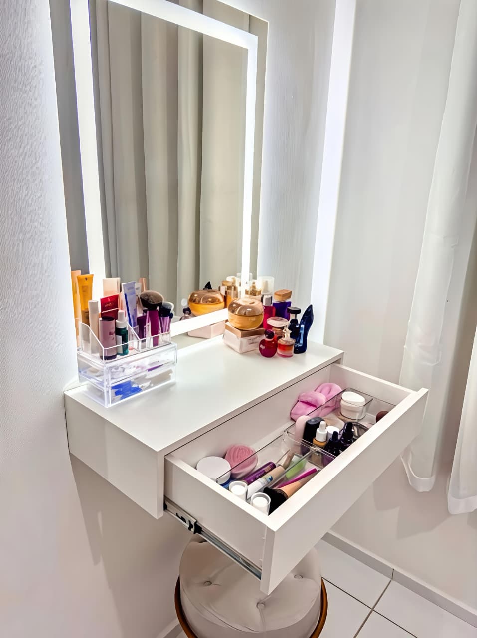 TOCADOR FLOTANTE ESPEJO CUADRADO